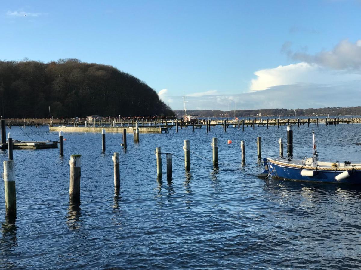 Strandblick Mit Strandkorb & Fahrraedern Glücksburg Exterior foto